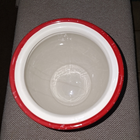 A Crofton red holiday cookie jar. It's pre-owned. Cheerful and festive. - Picture 3 of 6